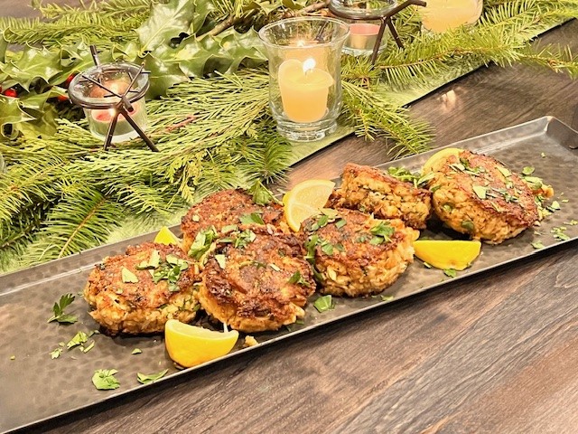 Lump crab cakes